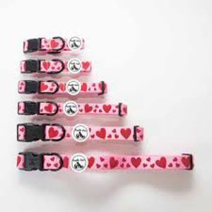 صورة REFLECTIVE HEART COLLAR PINK/RED/ORANGE